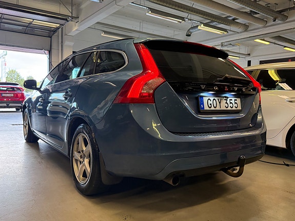 Volvo V60 8 of 22