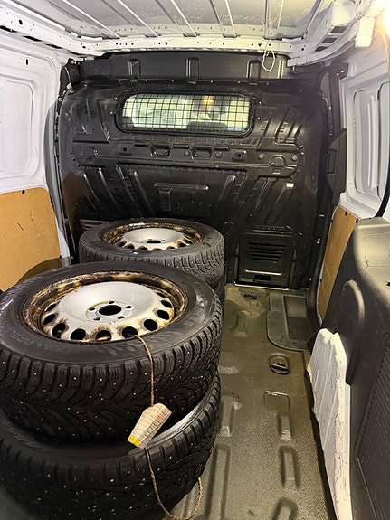 Ford Transit Connect 10 of 15