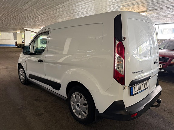 Ford Transit Connect 5 of 15