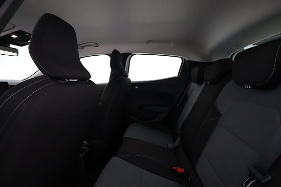 Renault Clio 10 of 14