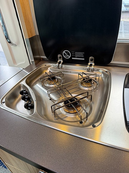 Hymer ML-T 580 Mercedes 200HK Automat! Långbädd! Luftfjädring! 200Ah litium! Solcell med kabel! Läderklädsel! 6,98m! 9 of 20
