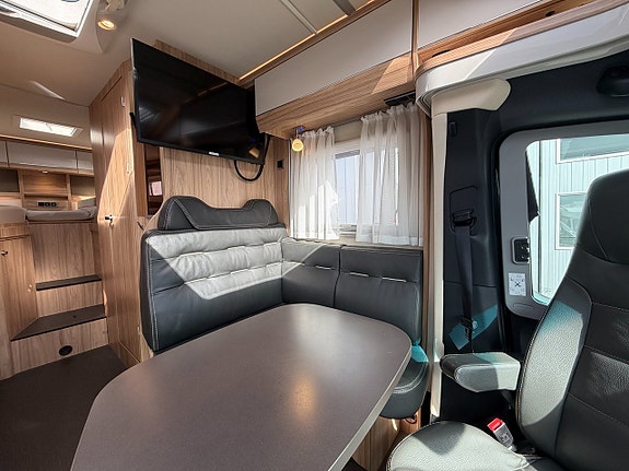 Hymer ML-T 580 Mercedes 200HK Automat! Långbädd! Luftfjädring! 200Ah litium! Solcell med kabel! Läderklädsel! 6,98m! 7 of 20