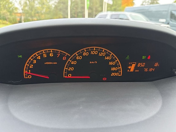 Toyota Yaris 14 of 19