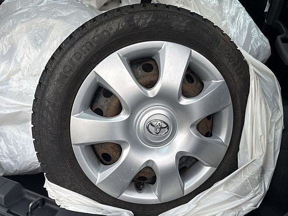 Toyota Yaris 16 of 19