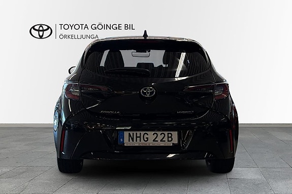 Toyota Corolla 4 of 10