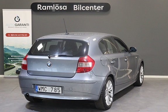 BMW 116i 7 of 14