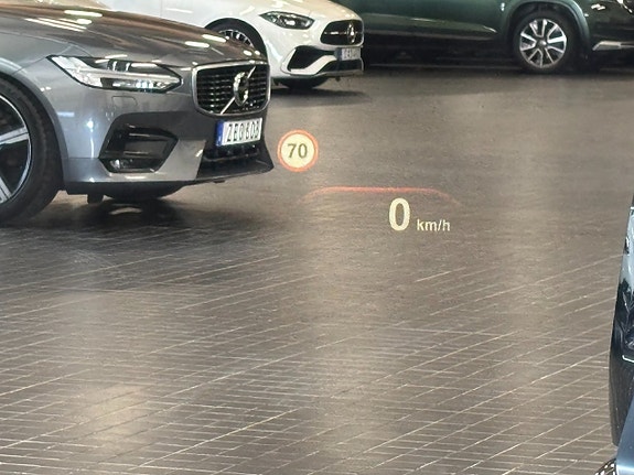 BMW M550i 13 of 30