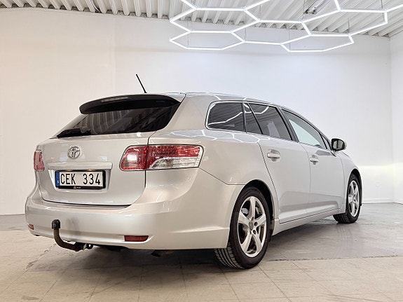 Toyota Avensis 5 of 23