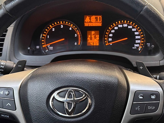 Toyota Avensis 17 of 23
