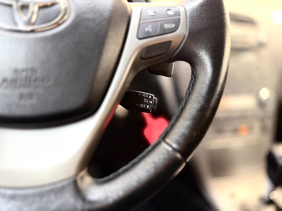 Toyota Avensis 13 of 23