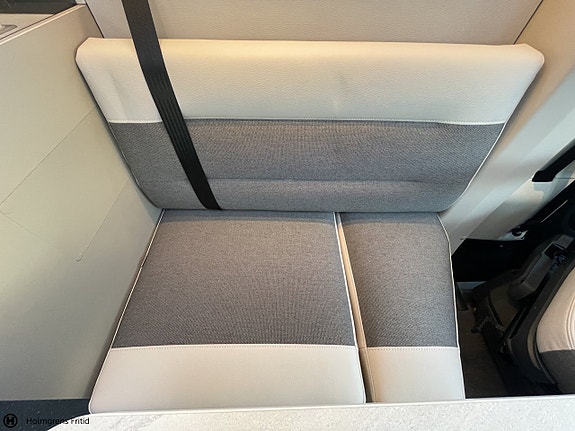 Adria Compact Supreme DL | TRUMA D6E | FACE-TO-FACE SOFFA | 9 of 24