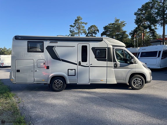 Adria Compact Supreme DL | TRUMA D6E | FACE-TO-FACE SOFFA | 2 of 24