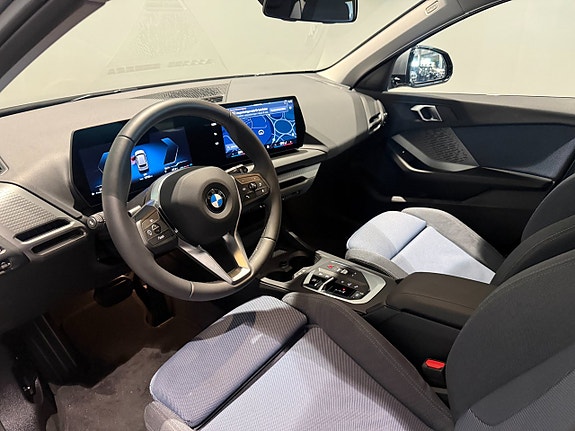 BMW 120 11 of 18