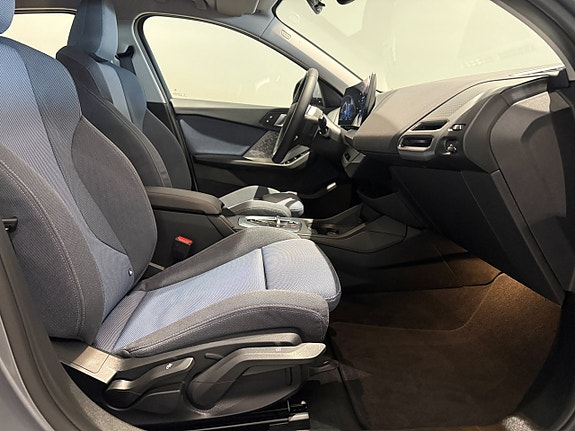BMW 120 8 of 18
