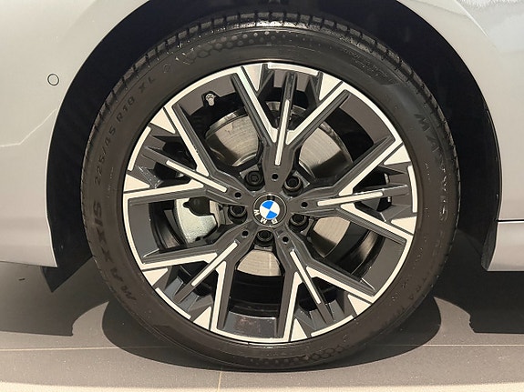 BMW 120 5 of 18