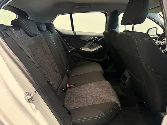 BMW 120 7 of 18