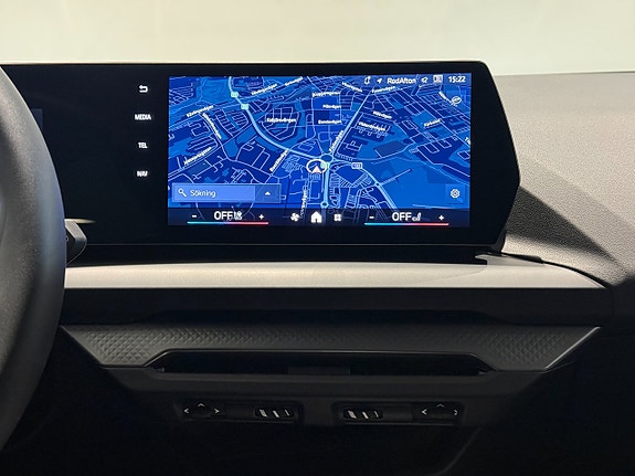 BMW 120 15 of 18