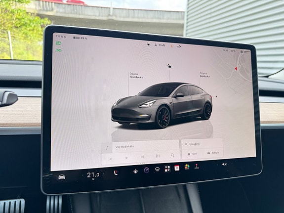 Tesla Model 3 20 of 26