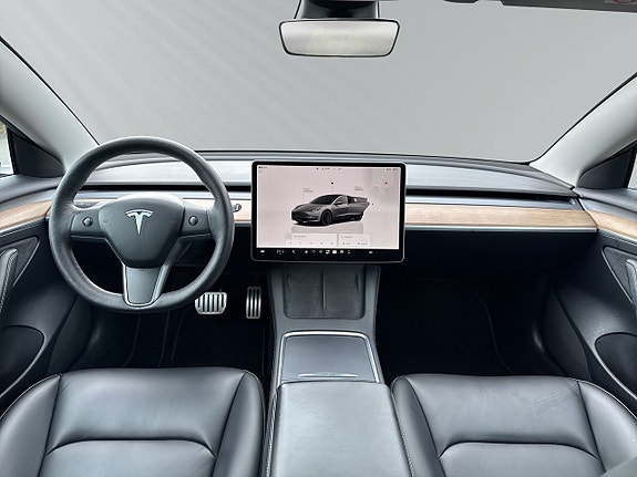 Tesla Model 3 13 of 26