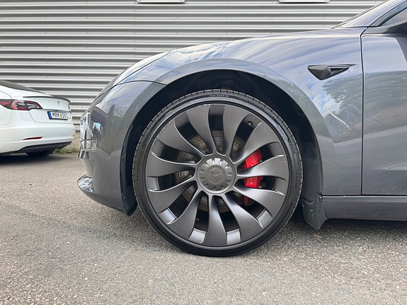 Tesla Model 3 9 of 26