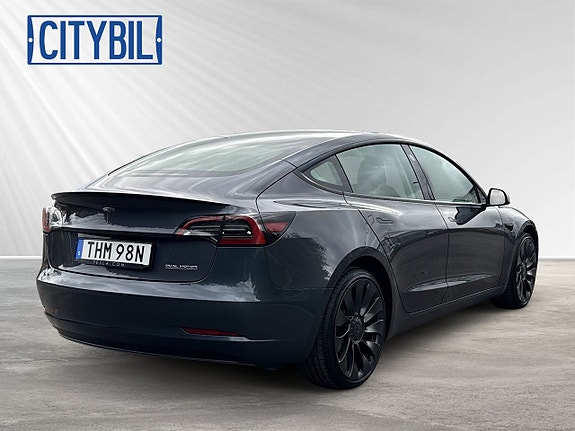 Tesla Model 3 5 of 26