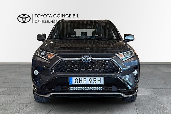 Toyota RAV4 5 of 10