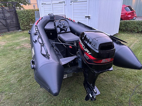Seaquake 330 RIB 2016 2 of 5