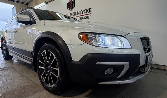 Volvo XC70 16 of 20