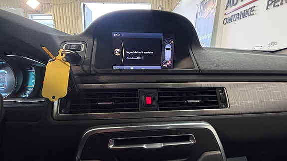 Volvo XC70 12 of 20