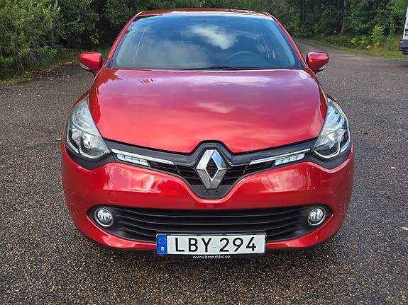 Renault Clio 2 of 11