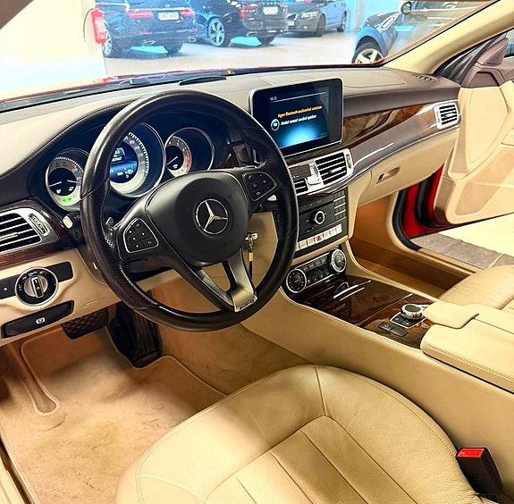 Mercedes-Benz CLS400 12 of 19