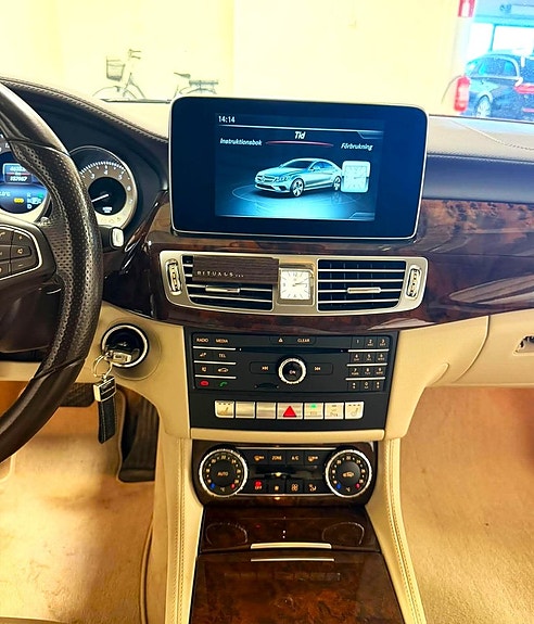Mercedes-Benz CLS400 15 of 19