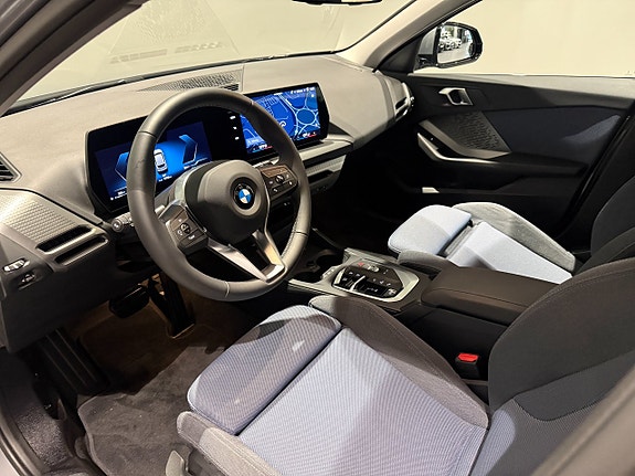 BMW 120 11 of 18