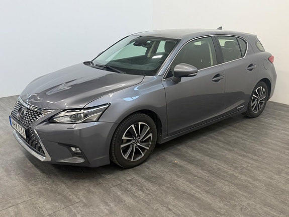 Lexus CT200h 3 of 15