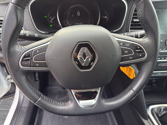 Renault Megane 15 of 19