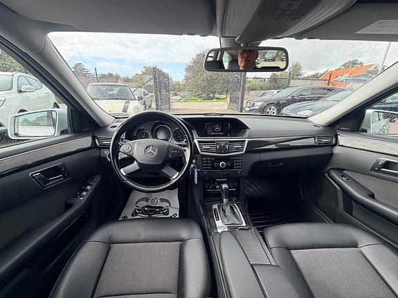 Mercedes-Benz E250 13 of 20