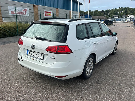 Volkswagen Golf VII 3 of 6