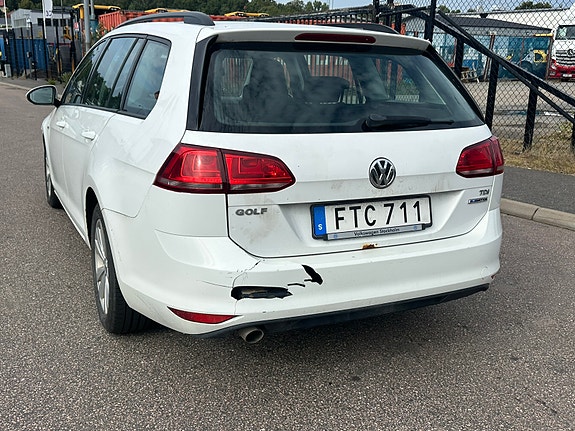 Volkswagen Golf VII 4 of 6