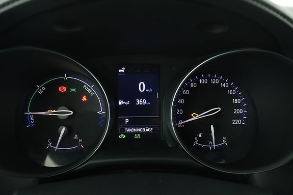 Toyota C-HR 20 of 30
