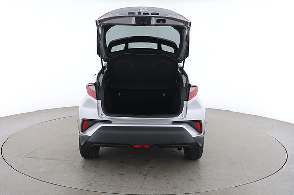 Toyota C-HR 17 of 30