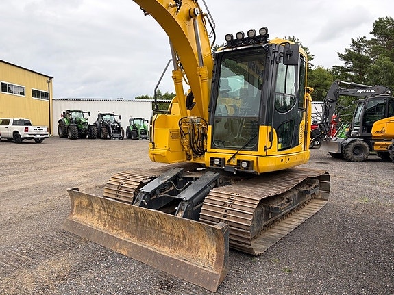 Komatsu PC138US-11E0 3 of 9