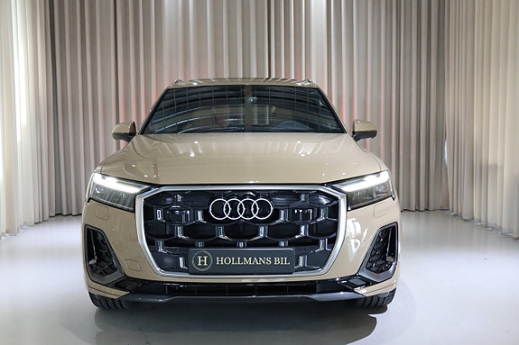 Audi Q7 6 of 30