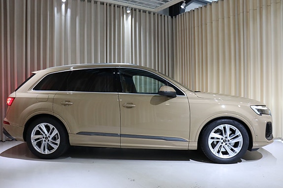 Audi Q7 4 of 30