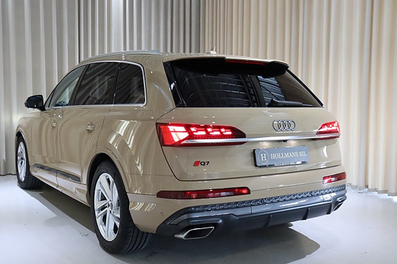 Audi Q7 9 of 30