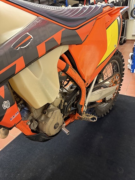 KTM 250 EXC F 7 of 9