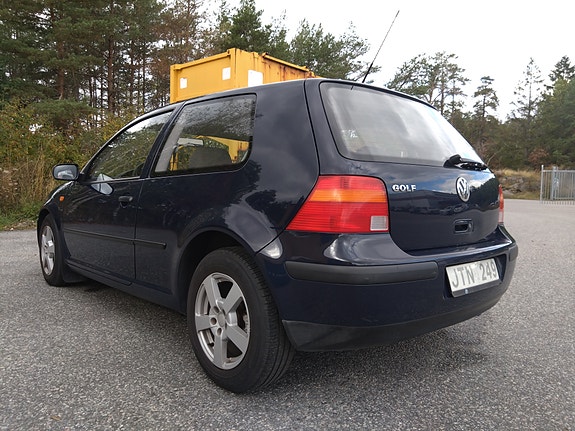 Volkswagen Golf IV 3 of 30