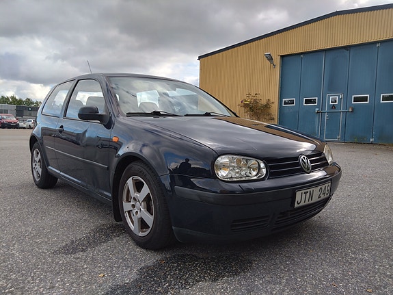 Volkswagen Golf IV 7 of 30