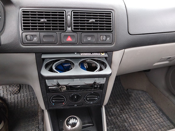 Volkswagen Golf IV 21 of 30