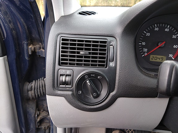 Volkswagen Golf IV 17 of 30