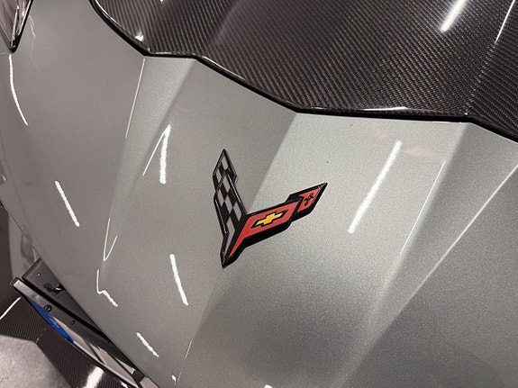 Chevrolet Corvette 16 of 28